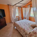 Lisa Apartament *